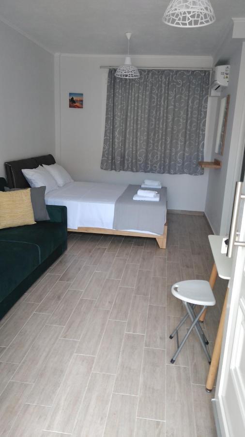 Aparthotel Sunsetperamos Néa Péramos Esterno foto